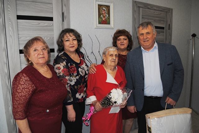 95 - летняя Мария Гракова живет на позитиве