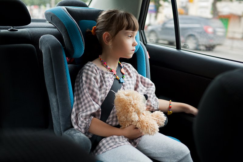 Оставлять дошкольников в машине без присмотра взрослых будет запрещено