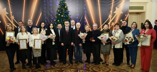 Алексей Текслер поздравил представителей средств массовой информации с Днем российской печати