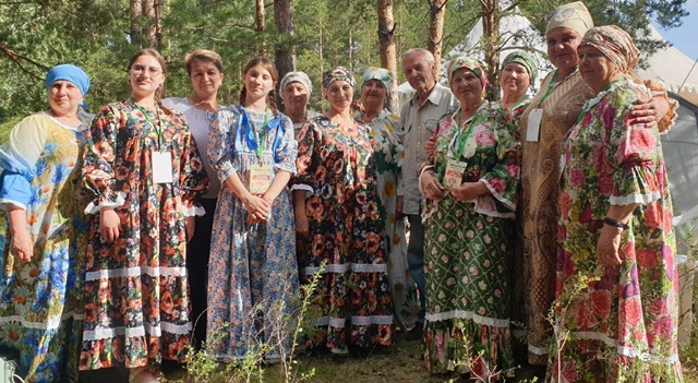 Октябрьские коллективы покорили Бажовский фестиваль