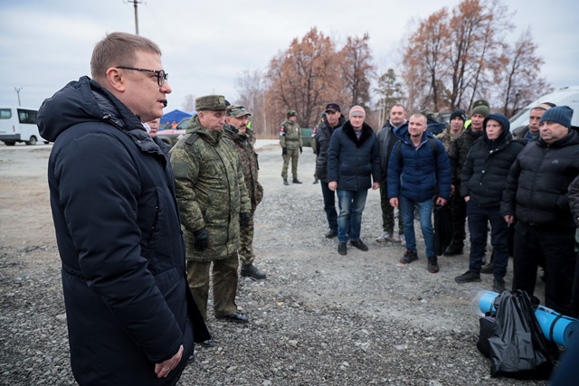 Алексей Текслер с рабочим визитом посетил танковую дивизию Центрального военного округа в Челябинской области