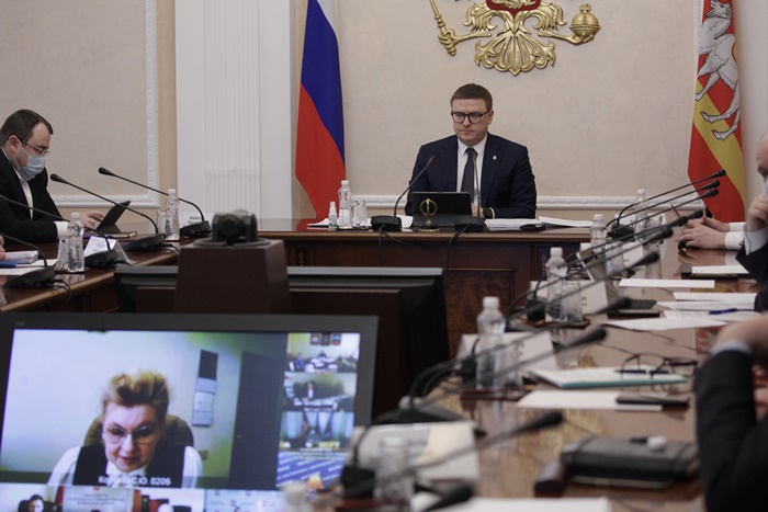 Алексей Текслер в режиме ВКС провел областное совещание