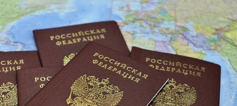 Сотрудники миграционного пункта ОМВД России по Октябрьскому району приглашают граждан для оформления паспортов