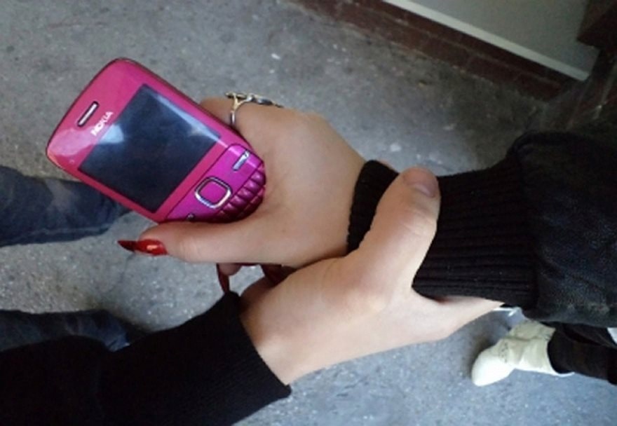 В Октябрьском районе полицейскими по горячим следам раскрыта кража мобильного телефона